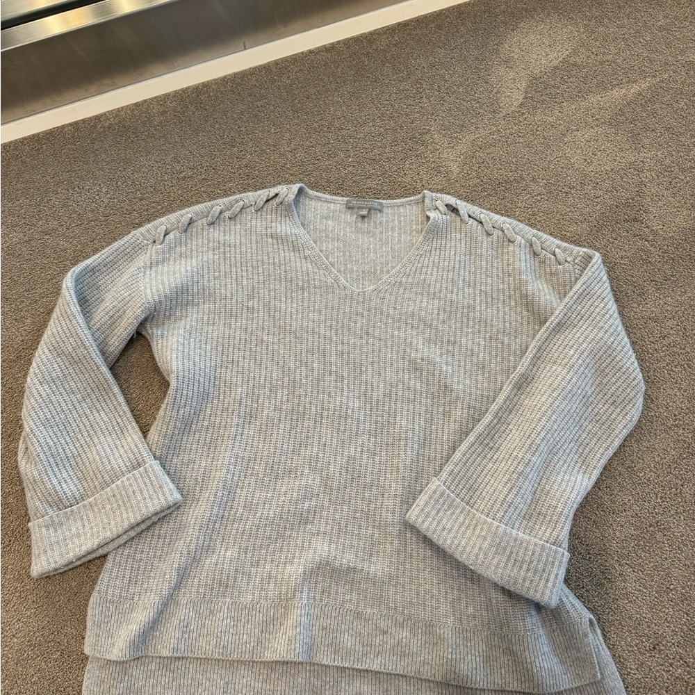 Women's Light Gray V-Neck Sweater